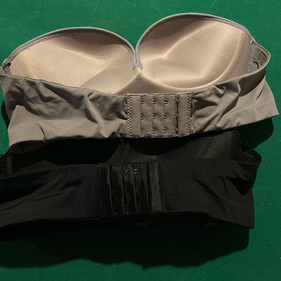 2 38 C Push-up front and back clasp bra with rap around neck strap. NWOT - Picture 3 of 3